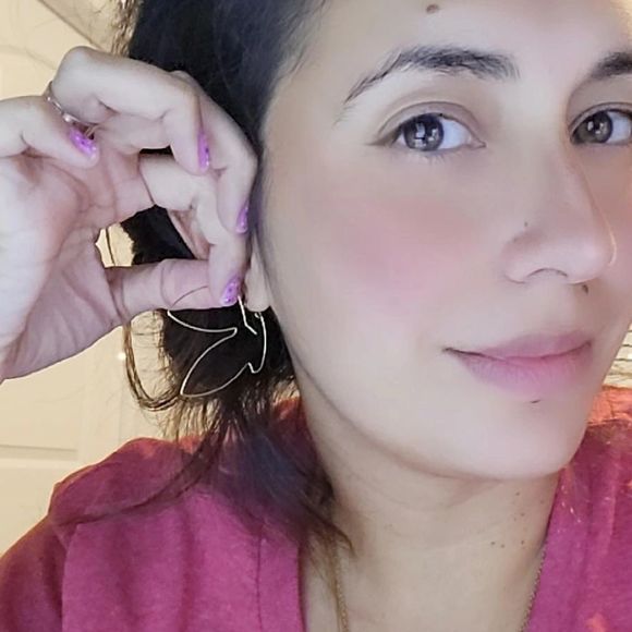 Handmade gold plated wire butterfly medium size earrings - Picture 5 of 5